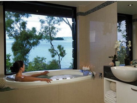 Hamilton Island Private Apartments - Holiday Find 2
