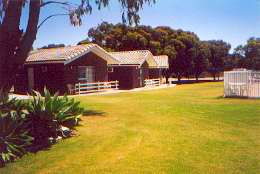 Highview Holiday Village Caravan Park - Holiday Find 0