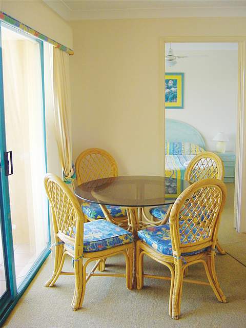 Karana Palms Self Contained Apartments - Holiday Find 1