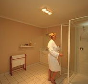 Lagoon Pocket Bed  Breakfast - Holiday Find