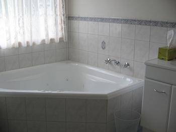 Macburn Self Contained Cottages, Dog Friendly - Holiday Find 0