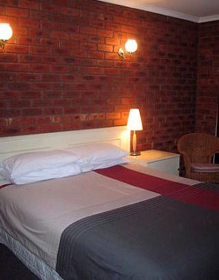 Melton Motor Inn - Holiday Find 1