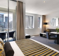 Meriton Serviced Apartments - Zetland - Holiday Find