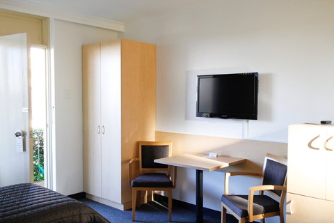 Mid City Motor Inn - Holiday Find 0