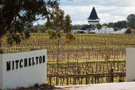 Nagambie Waterfront Motel - Holiday Find 1