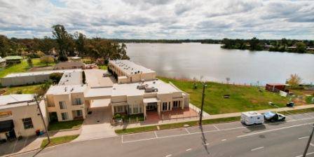 Nagambie Waterfront Motel - Holiday Find 3
