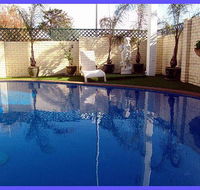 NOAH'S Mid City Motor Inn - Holiday Find