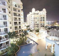 Phoenician Resort - Holiday Find