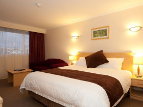 BEST WESTERN Balmoral Motor Inn - Holiday Find 1
