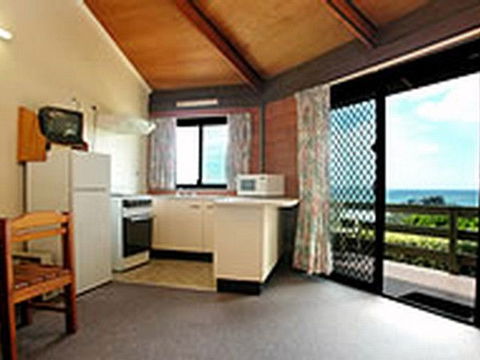 Shelly Beach Cabins - Holiday Find 0