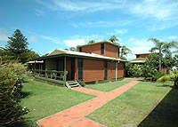 Shelly Beach Cabins - Holiday Find 8