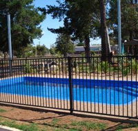 Silver Oaks Motel - Holiday Find
