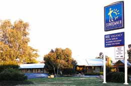 Swaggers Motor Inn & Restaurant - Holiday Find 0