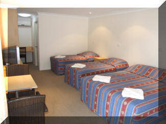 Tenterfield Tavern & Motor Inn - Holiday Find 0