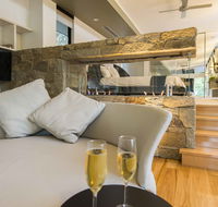 The Feathered Nest - Luxury Wildlife Retreat - Holiday Find