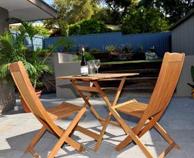 Waikiki Beach Bed And Breakfast - Holiday Find 1