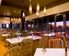 Adina Apartment Hotel Darwin - Holiday Find 2