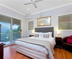 The Acreage Luxury B&B And Guesthouse - Holiday Find 1