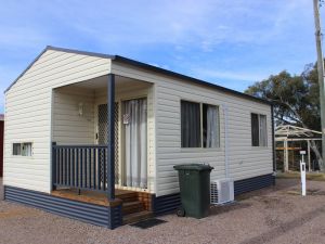 Culcairn Caravan Park - Holiday Find 6
