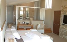 Caves Beachside Hotel - Caves Beach - Holiday Find 0