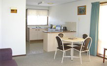 Centrepoint Motel - Deniliquin - Holiday Find 2