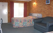 Centrepoint Motel - Deniliquin - Holiday Find 3
