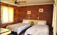 Peter Allen Motor Inn - Tenterfield - Holiday Find 2