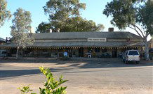 The Family Hotel - Tibooburra - Holiday Find 6