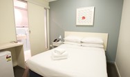 Snooze Inn - Holiday Find 2