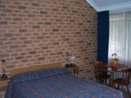 Condobolin Motor Inn - Holiday Find 5