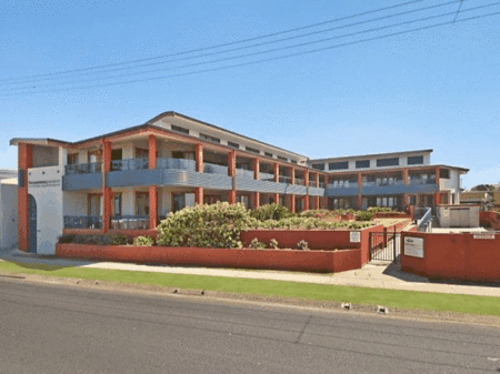Lennox Point Holiday Apartments
