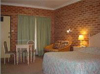 Country Gardens Motor Inn - Holiday Find 1