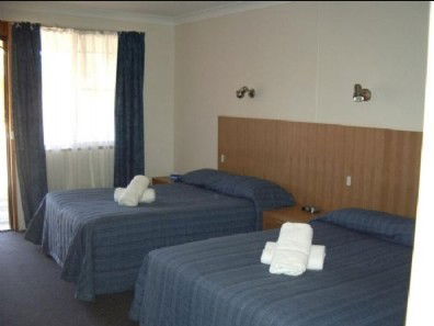 Adelong Motel - Holiday Find 1