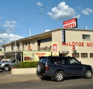 A  A Lodge Motel - Holiday Find