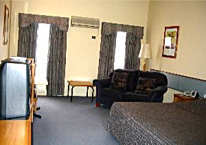 Footscray Motor Inn And Serviced Apartments - Holiday Find 1