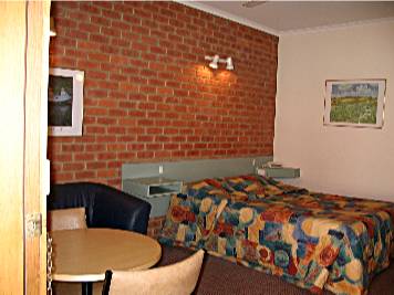 Footscray Motor Inn And Serviced Apartments - Holiday Find 2