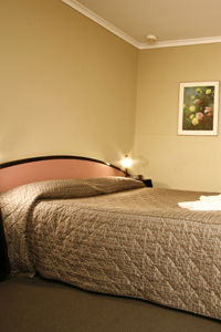 Best Western Mahoneys Motor Inn - Holiday Find 0