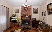 Tenterfield Cottage - Holiday Find 1