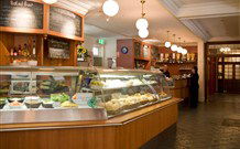 Jindera Hotel Motel - Holiday Find 7