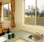 Mavis's Kitchen and Cabins - Holiday Find