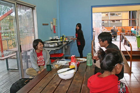 Alice Springs YHA - Holiday Find 2