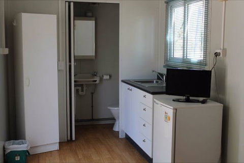 Corroboree Park Tavern - Holiday Find 9