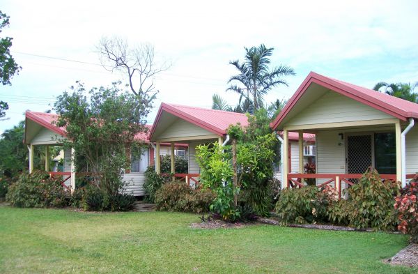 Flying Fish Point QLD Holiday Find