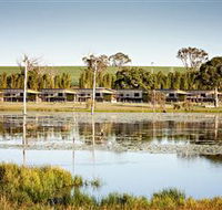 Lake Redbrook Holiday Retreat - Holiday Find