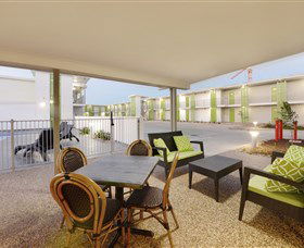 Potter's Oceanside Motel - Holiday Find 1