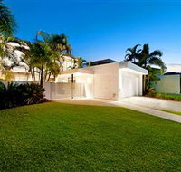 The Waterfront House - Holiday Find