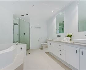 Oceana On Broadbeach - Holiday Find 1