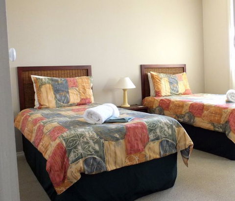 Captain's Quarters Bermagui - Holiday Find 6