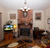 Tenterfield Historic Luxury Cottage