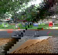 Young Caravan Tourist Park - Holiday Find